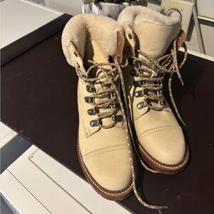 Frye Women's Cream Lace-Up Boots